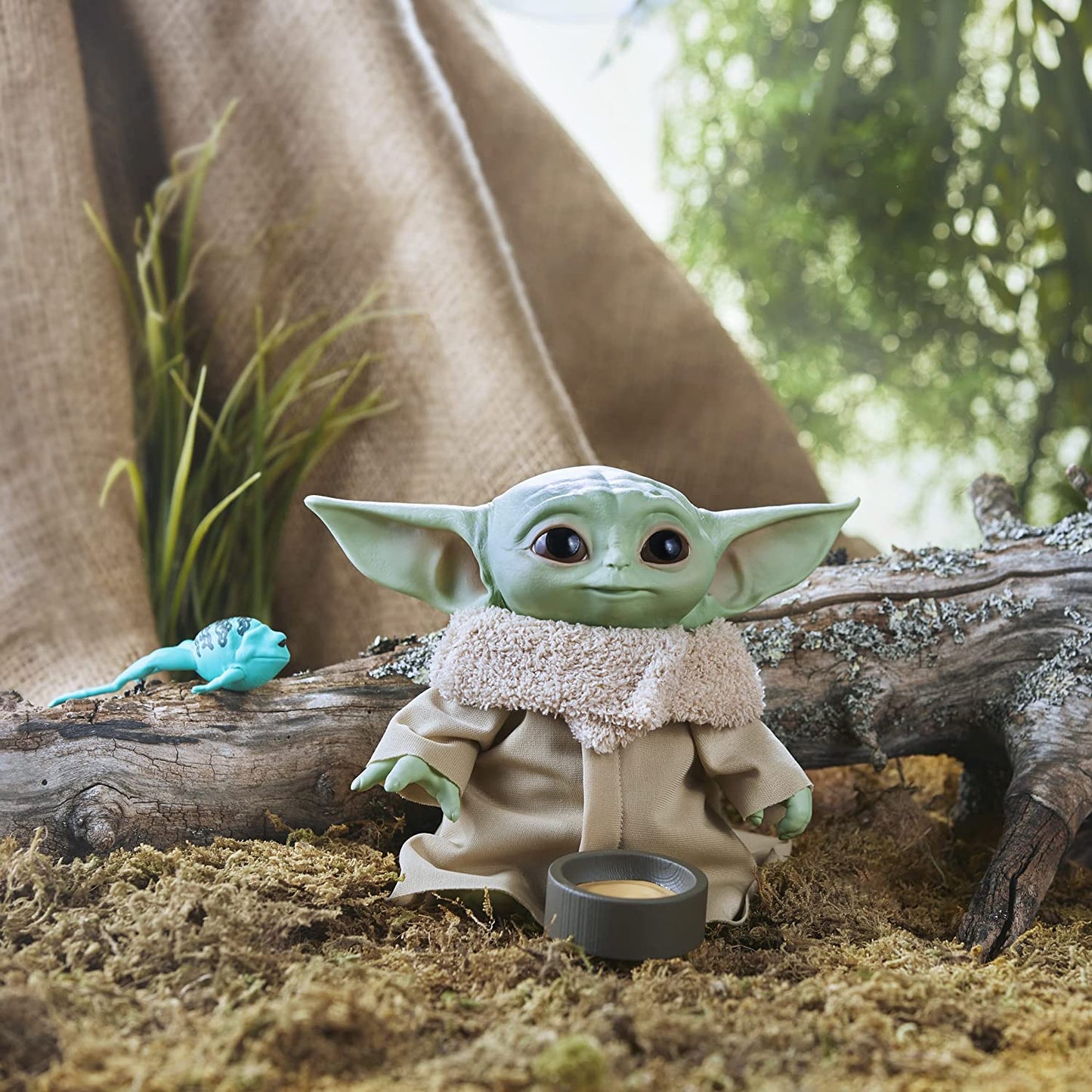 Hasbro Disney Star Wars The Child (Grogu, Baby Yoda) Talking Plush Toy with Sounds and Accessories