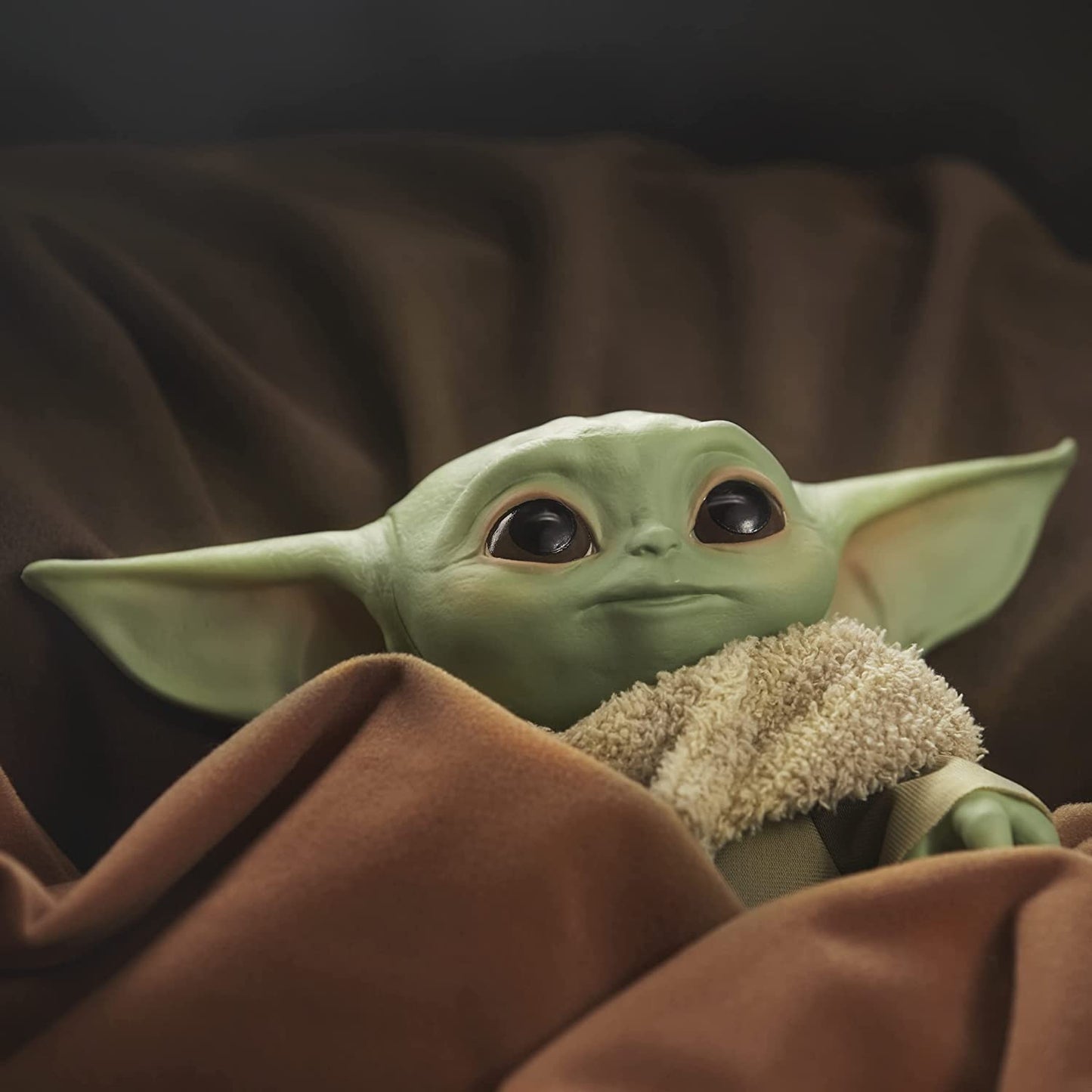 Hasbro Disney Star Wars The Child (Grogu, Baby Yoda) Talking Plush Toy with Sounds and Accessories
