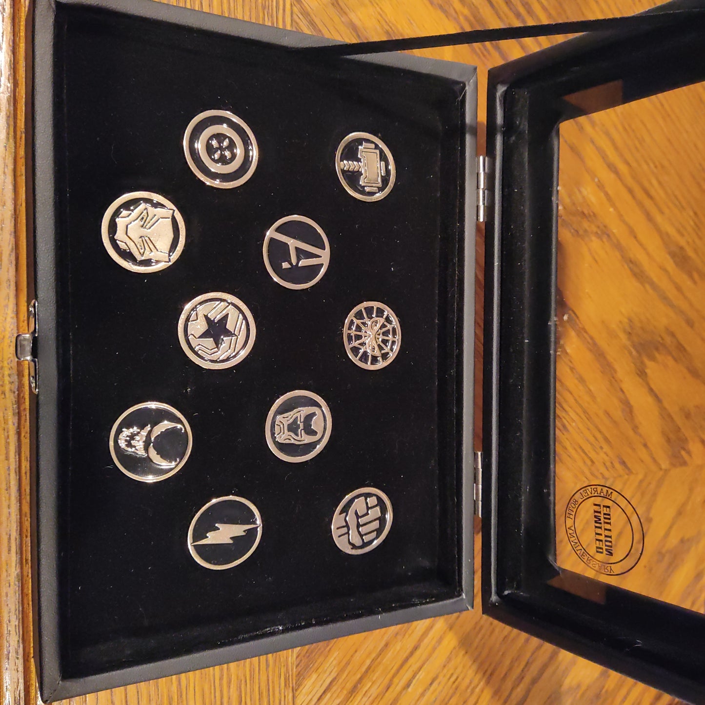 Marvel 80th Anniversary Limited Edition 10 Gold Pin Set in Wooden Display Case