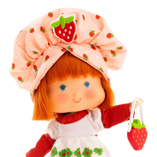 The Loyal Subjects Strawberry Shortcake 5 1/2-Inch Strawberry Shortcake Retro Fashion Doll San Diego Comic Con 2024 Exclusive