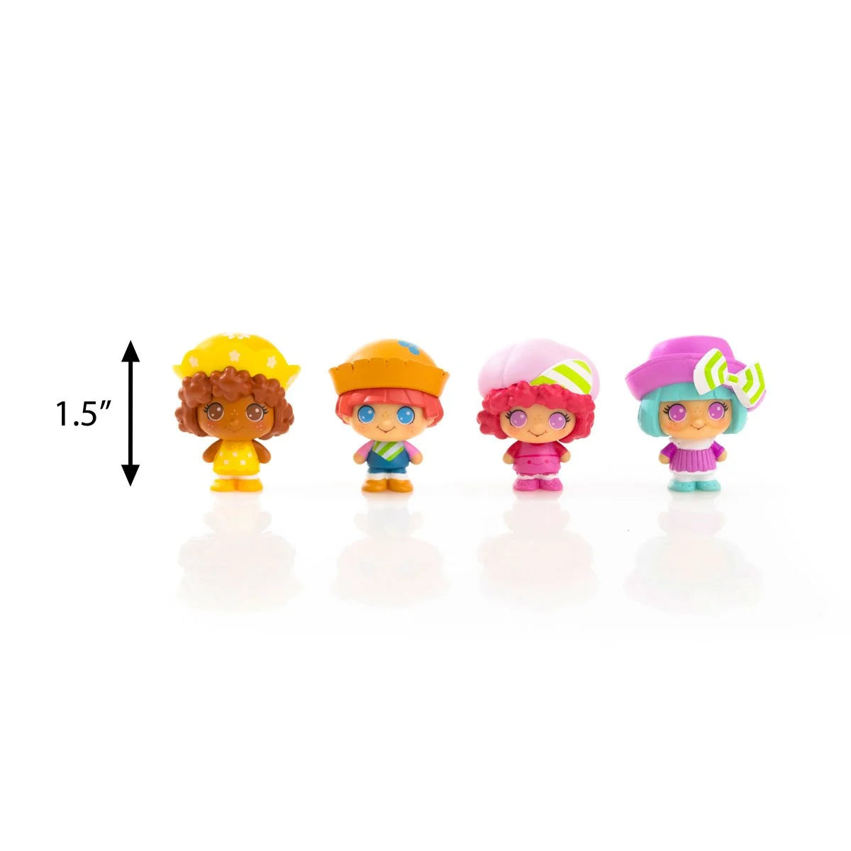 The Loyal Subjects Strawberry Shortcake 1 1/2-Inch Cheebee Mini-Figures, Blind Box with chance for Chase